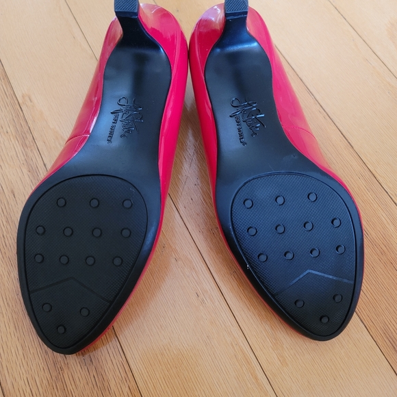 Life Stride Red PARIGI PUMP - Picture 3 of 3